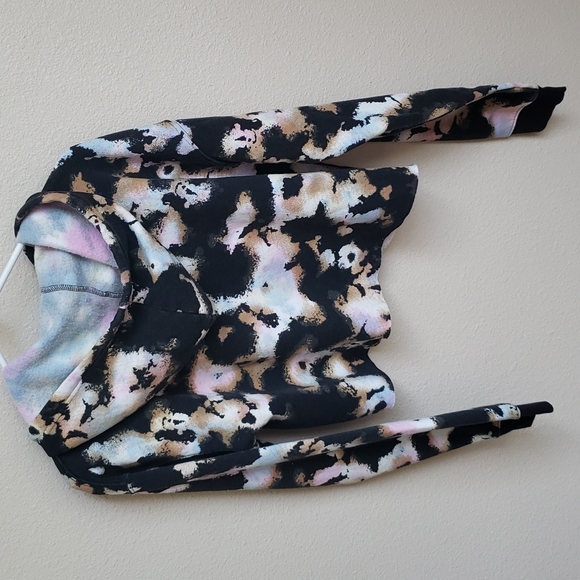 NWT wild fable women's cropped hoodie black tie dye size medium - Picture 4 of 7